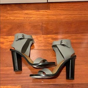 Vince Nicole leather heel